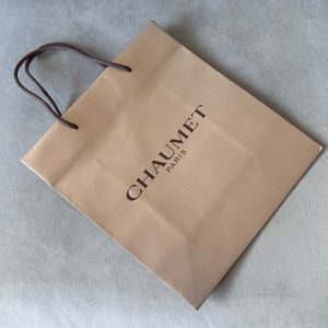 CHAUMET Shopping Gift Bag

11.75x10.60x5.20 inches